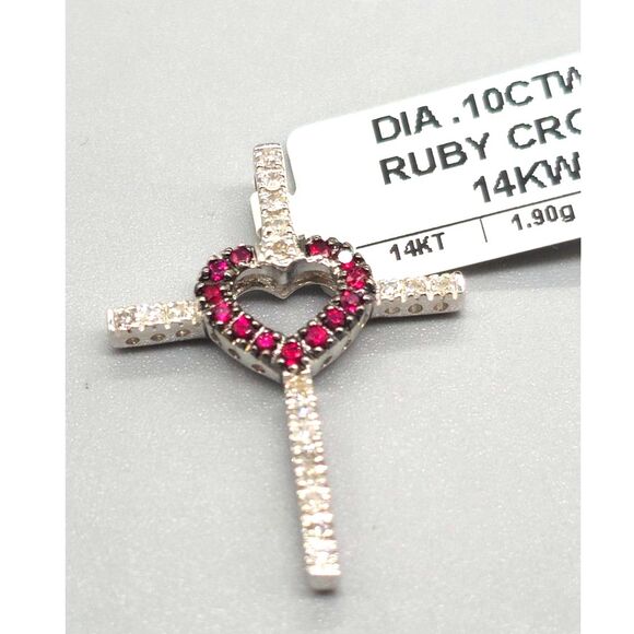14KT WHITE GOLD 1.90G DIAMOND 0.10CTW & RUBY CROSS PENDANT (150284-1)